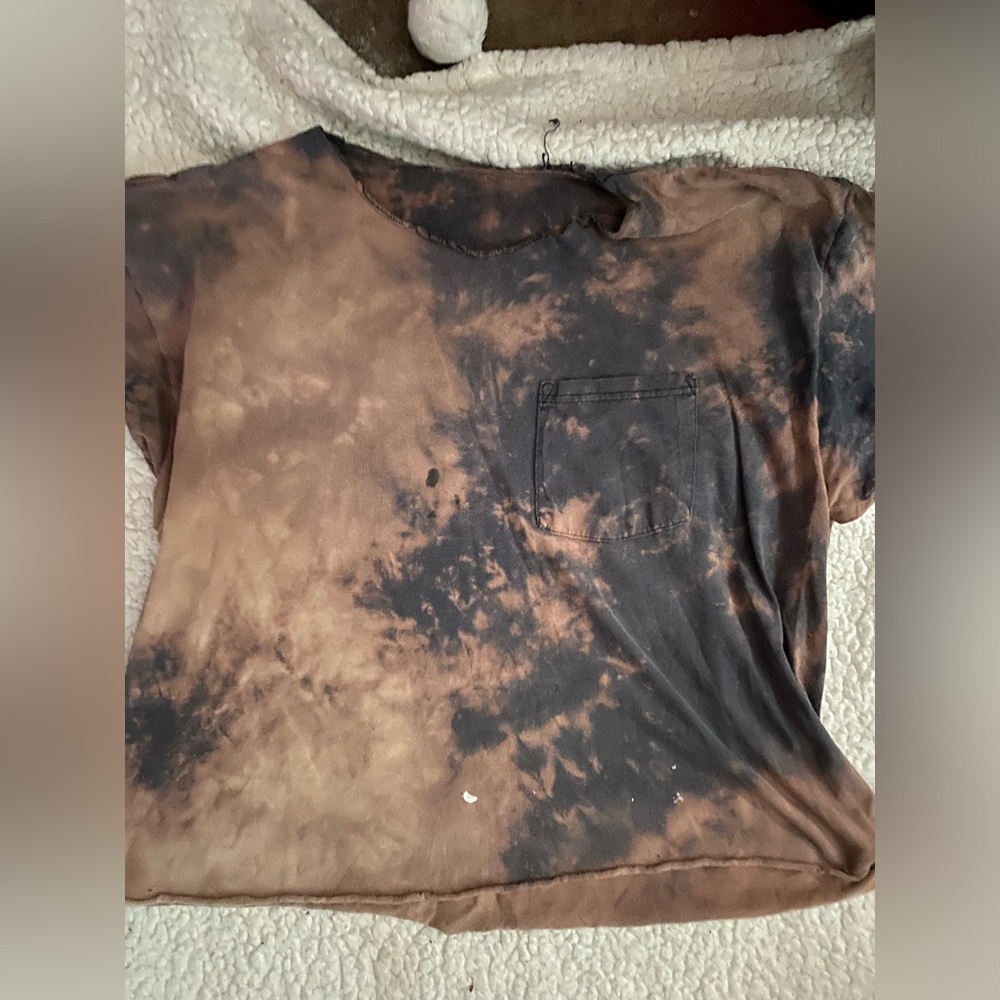 Black/brown tie dye bleach crop top